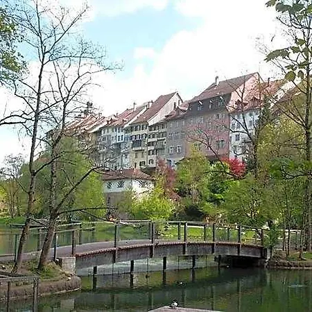 Bett Am Weiher