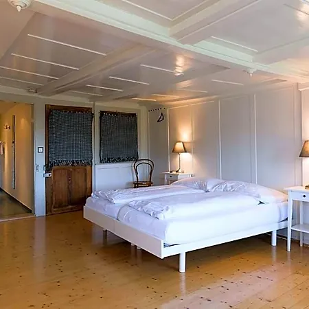 Bett Am Weiher 3*